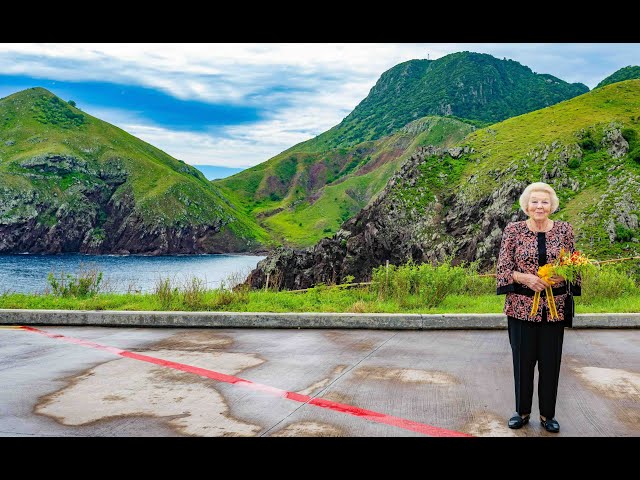 Princess Beatrix visits the Caribbean island Saba #royalnews