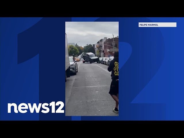 Shocking video shows Brooklyn road rage fight, tow truck hitting multiple cars | News 12