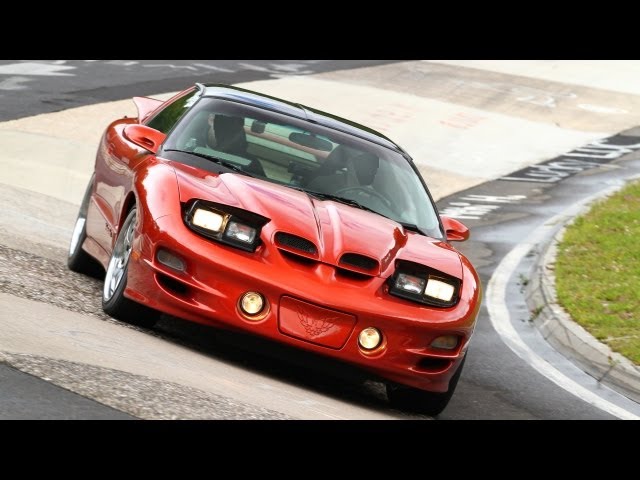 Pontiac Trans Am WS6, NURBURGRING drive-by with open Borla-Exhaust