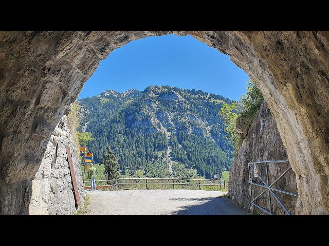 Über den Triesenberg zur Pfälzerhütte