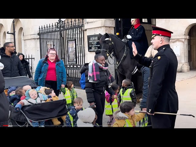 ❤️❤️ Heart Touching Moments!! WATCH What Corporal of Horse did to the Children!