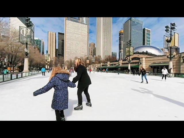 [VR180] Ice Skating - McCormick Tribune Plaza - Chicago