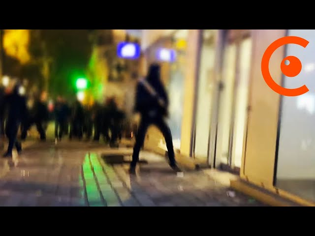 ARCHIVE. Manifestation sauvage : plusieurs dégradations (20 novembre 2021, Paris) [4K]