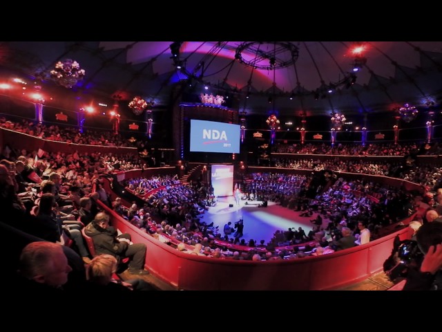 VIDEO 360 : French candidate Nicolas Dupont-Aignan holds rally in Paris