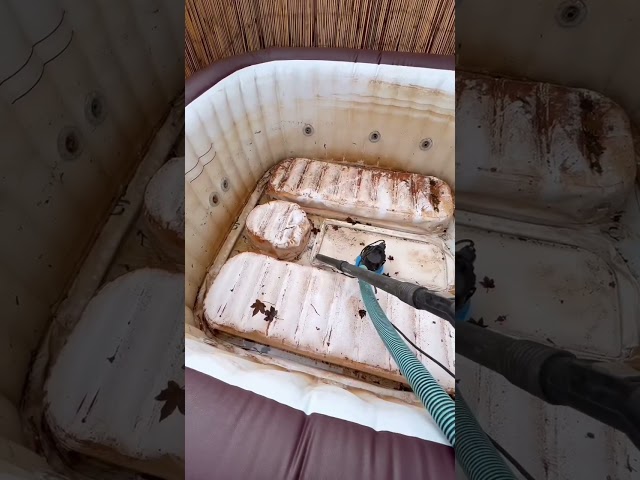 Dirty hottub needs a clean! Full video on my channel 🤙🏻 #thep00lguy #hottub