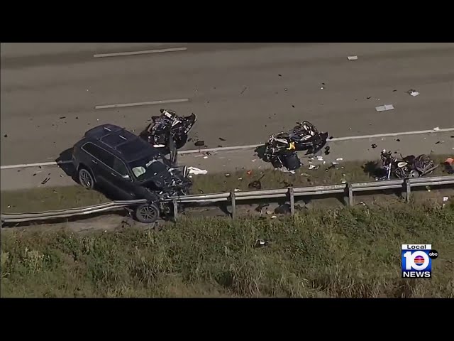 Crash kills 2 PBSO motorcycle deputies in western Palm Beach County