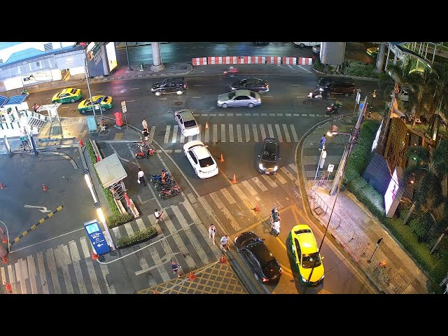 🔴 El Gaucho | Soi 19 | Sukhumvit Road | Bangkok | Thailand | Live Street Webcam | 2160p 4K