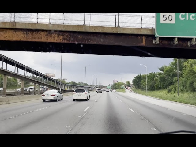 Video of storm clouds over Chicago