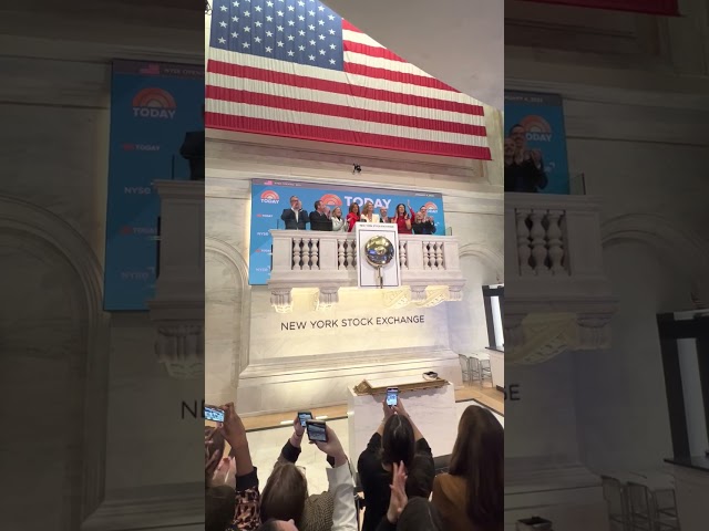 'TODAY' show hosts ring the opening bell at the NYSE #Shorts