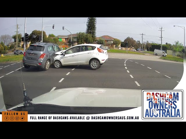 Australian Car Crash / Dash Cam Compilation 43