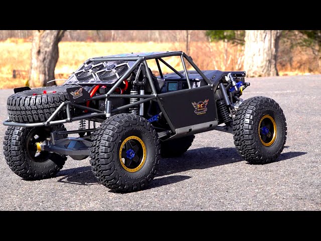 CAPO QUEEN - KiNG of the HAMMERS 1/8 Scale Truck | RC ADVENTURES