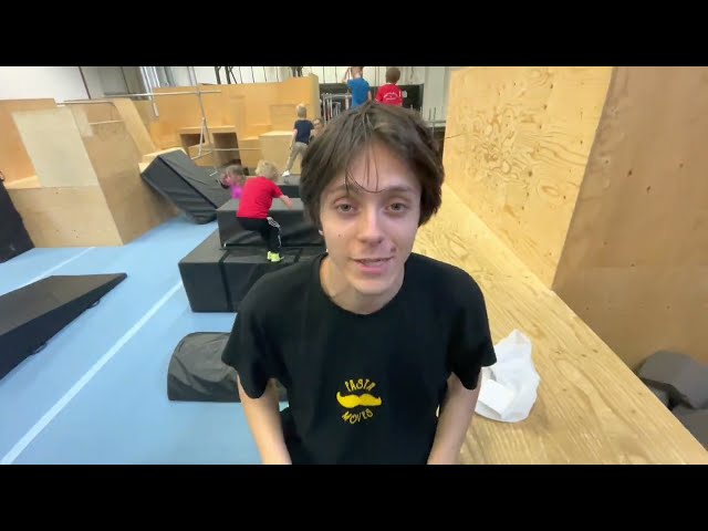 Elis Torhall -  training vlog with Davide Rizzi and twin parkour