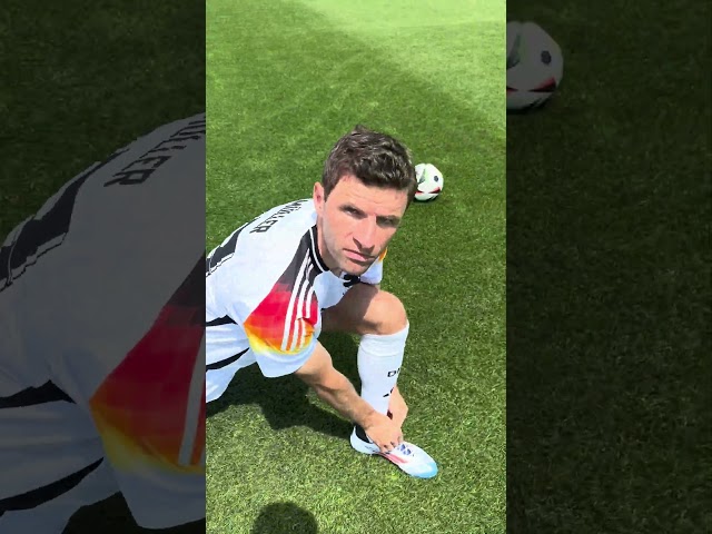 this is what happens when you try to nutmeg Thomas Müller 😰 #ThomasMuller #DFB #adidas