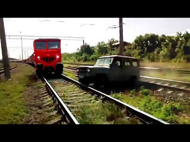 Biggest Train Collisions and Mistakes Caught On Camera !