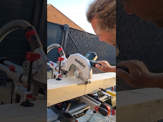 Metabo KGS 305 M vs KVH 120x160