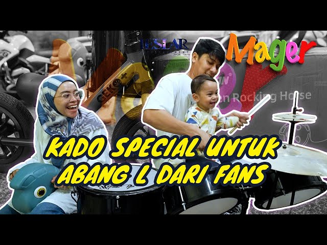 MAGER : ABANG L MENJADI MUSISI CILIK SETELAH UNBOXING KADO DARI FANS! BAWAIN LAGU APA YA KIRA-KIRA?