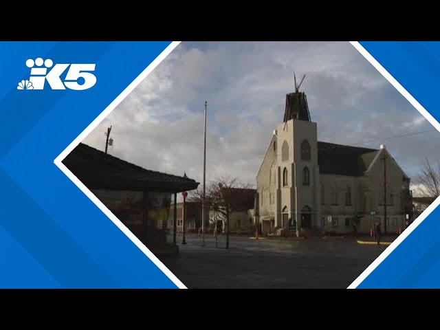 Lightning strikes historic Hoquiam church, steeple destroyed